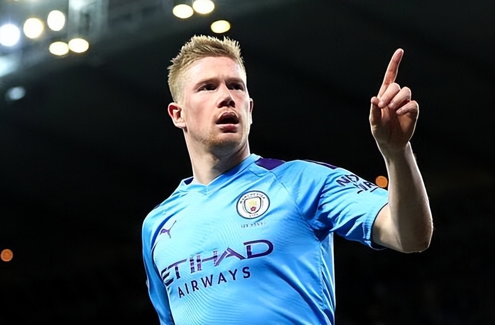 意媒：德佬对孔蒂依然保持完全信任，双方将召开会议分析现状