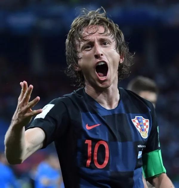 记者：19岁巴西前锋艾莉森渴望加盟维拉，后者报价超1000万镑