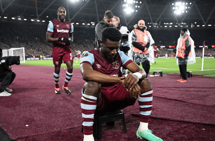 里程悲！伦纳德快船生涯30+次数达到70次，升至队史第二